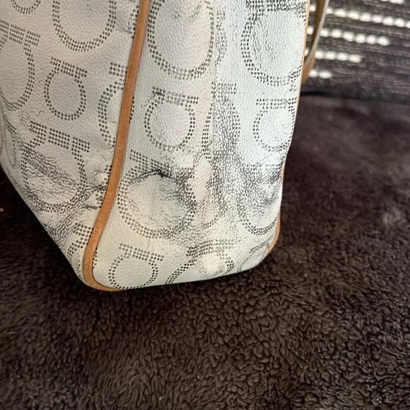 Salvatore Ferragamo tote - Picture 11 of 14